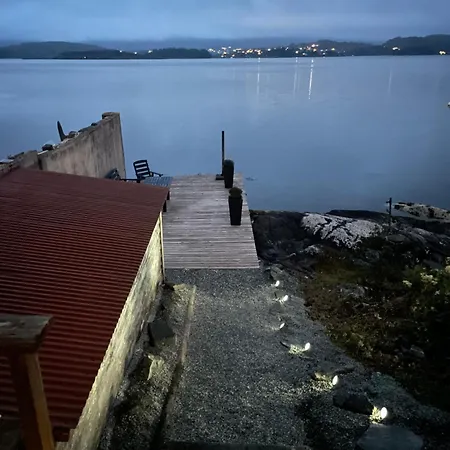 Waterfront House With Spectacular Ocean View Prázdninový dům
