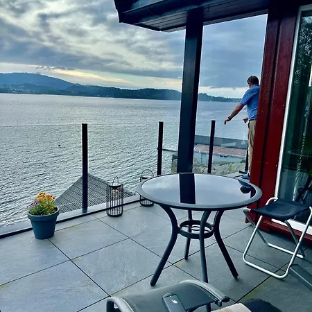 Waterfront House With Spectacular Ocean View Prázdninový dům Blomsterdalen